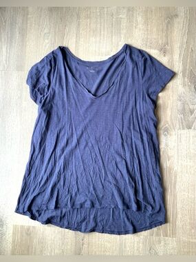 Lilly Pulitzer Navy V-Neck Short Sleeve Tee XL